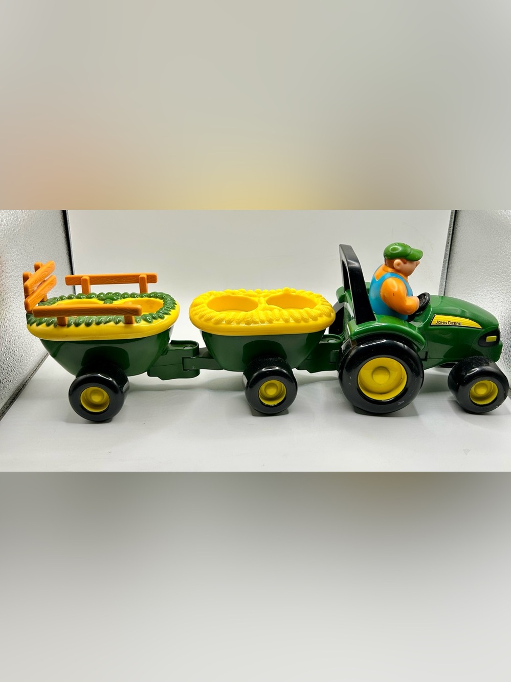 Tomy John Deere Animal Sounds Hayride